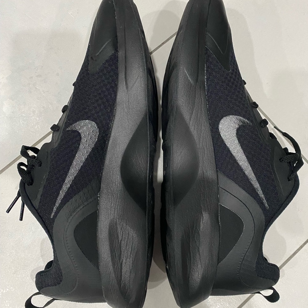 Mens Nike Wearallday sneakers